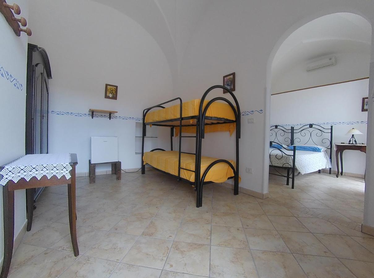 Azienda Agrituristica Masseria La Verna Patù Εξωτερικό φωτογραφία