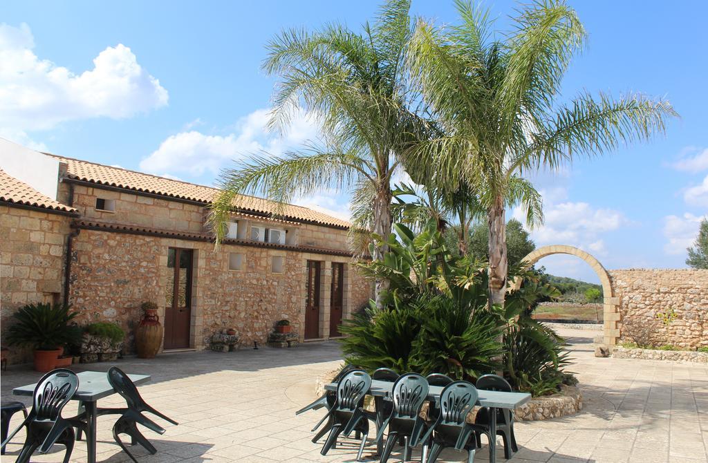 Azienda Agrituristica Masseria La Verna Patù Εξωτερικό φωτογραφία