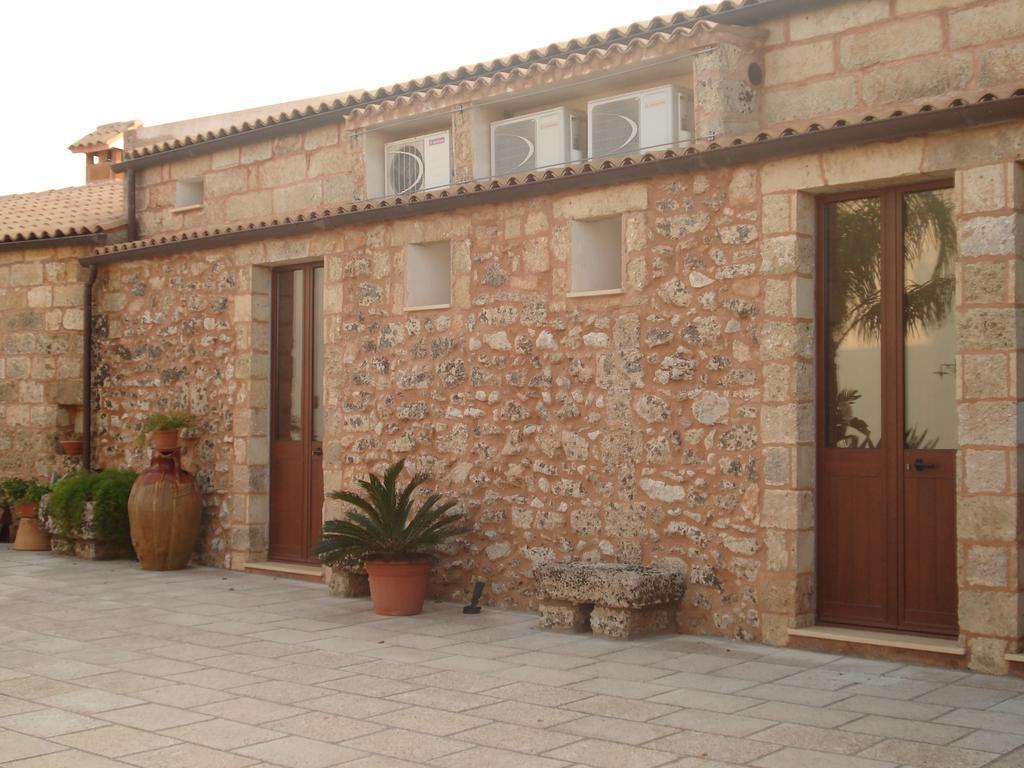 Azienda Agrituristica Masseria La Verna Patù Εξωτερικό φωτογραφία